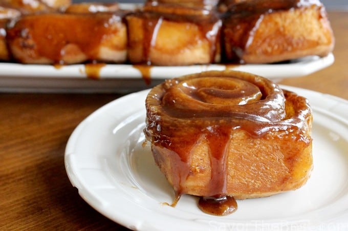 sticky cinnamon rolls