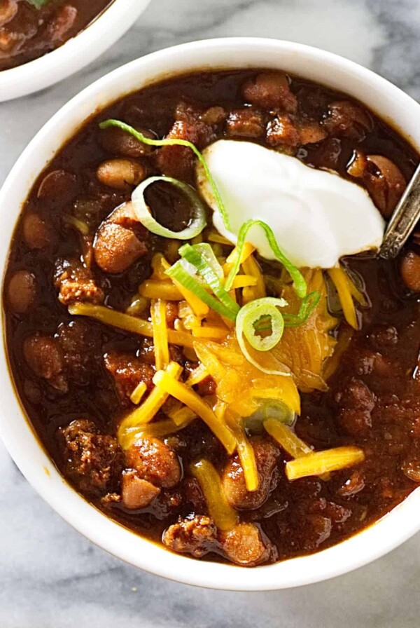 slow cooker turkey and beer chili with beans