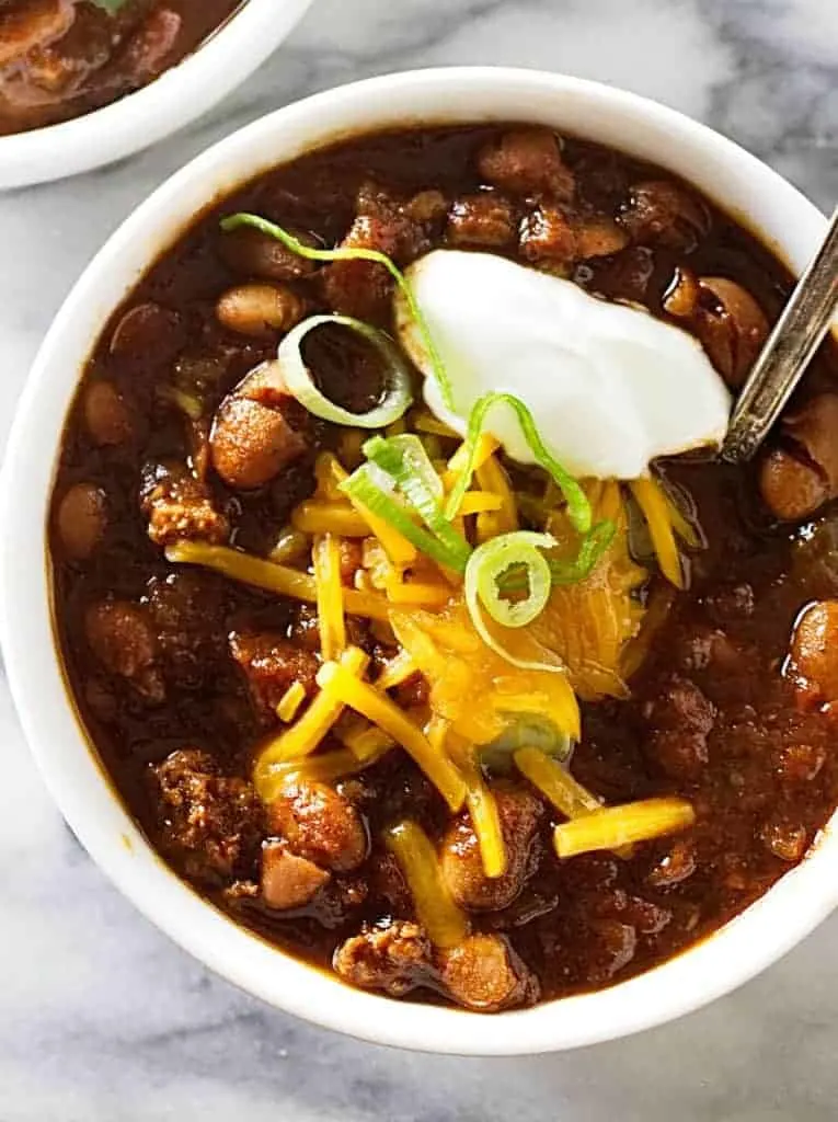 slow cooker turkey and beer chili with beans