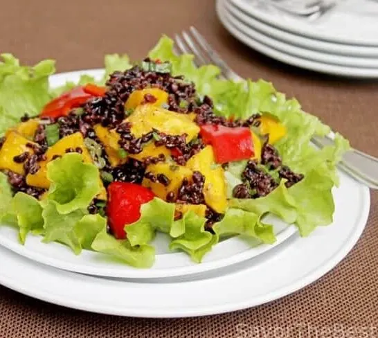 Black rice-Mango Salad