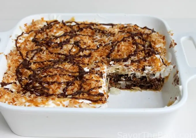 chocolate samoa dessert lasagna