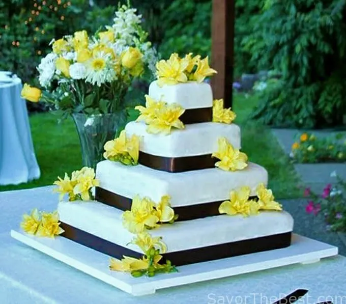 brown and yellow wedding cake