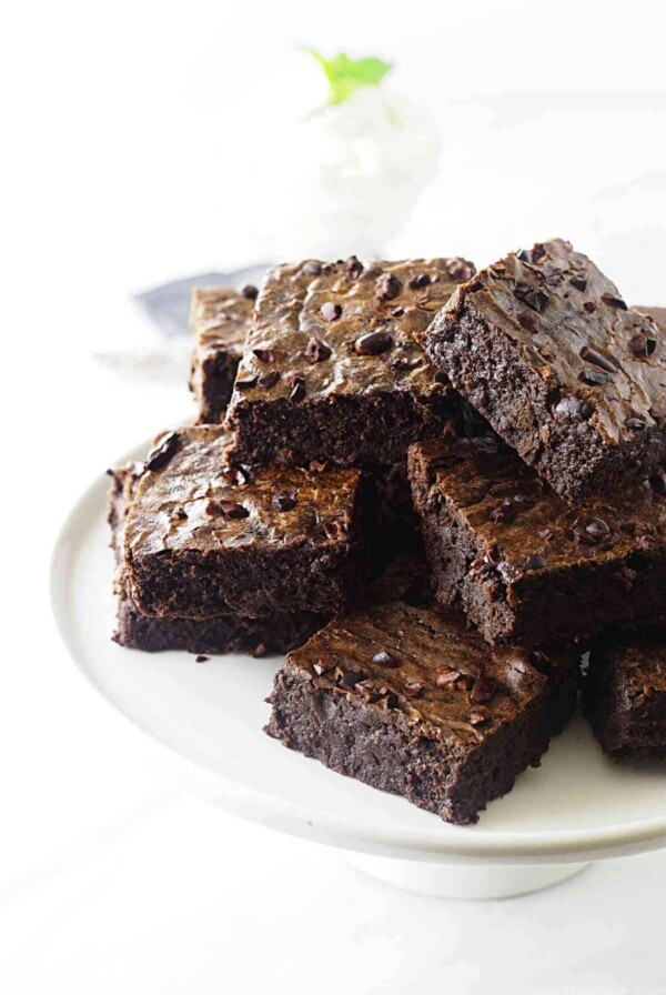 Einkorn brownies on a platter.