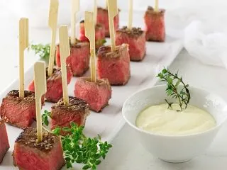 Beef Steak Bites with Fresh Horseradish Aioli Sauce
