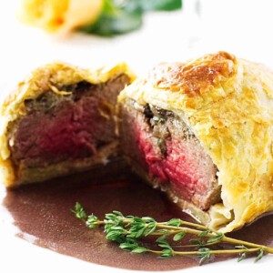 Mini Beef Wellingtons with Cabernet Sauce