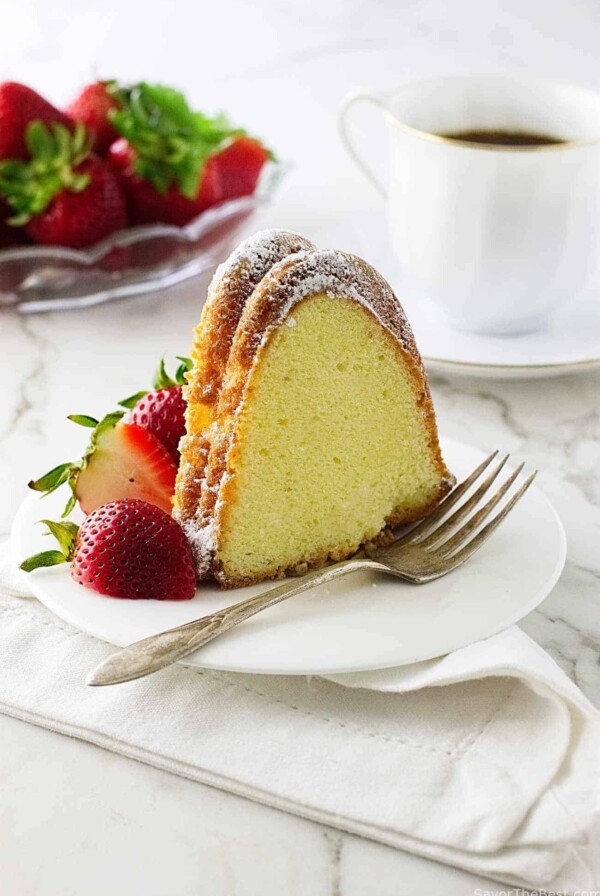 Old-Fashioned Cream Cheese Pound Cake