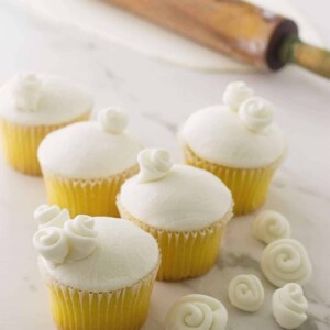 Cheap and easy marshmallow fondant