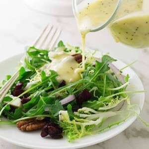 Cranberry-Pecan Garden Salad