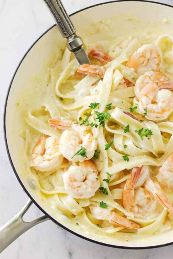 Creamy Garlic Butter Shrimp Pasta