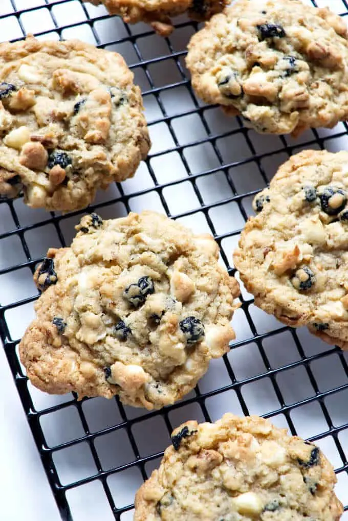 blueberry granola cookies