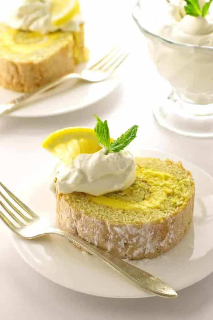 Lemon Cake Roll 