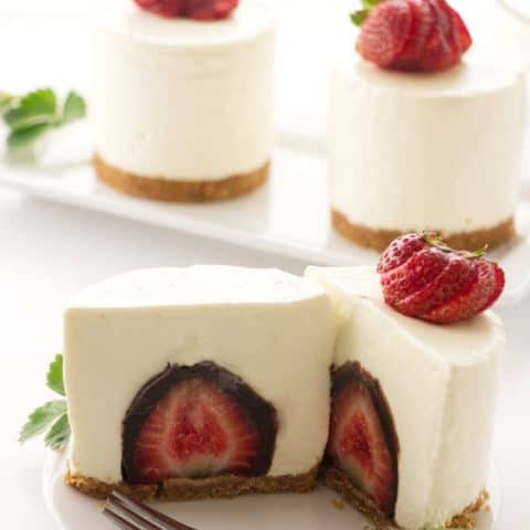 No Bake Cheesecake with a Surprise Inside