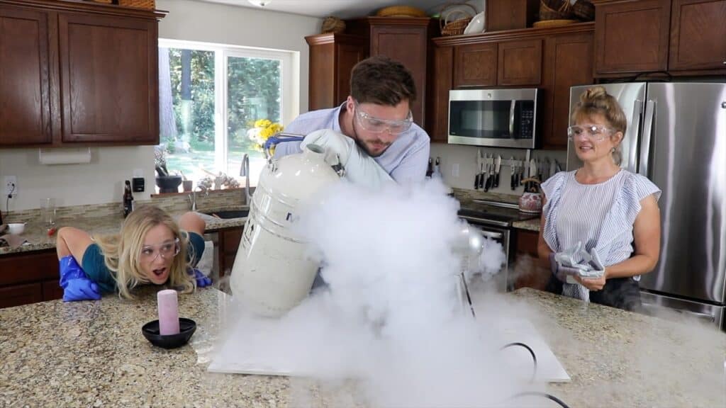 How to Make Liquid Nitrogen Ice Cream Savor the Best