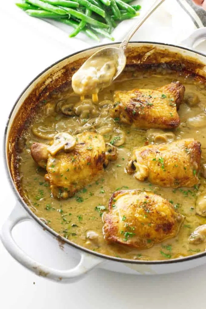 Chicken thighs in creamy mushroom sauce