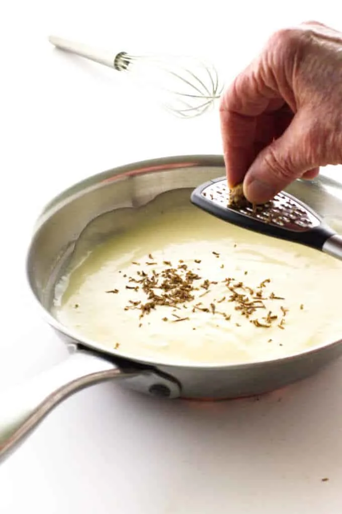 Beurre Blanc sauce with grating of white truffle