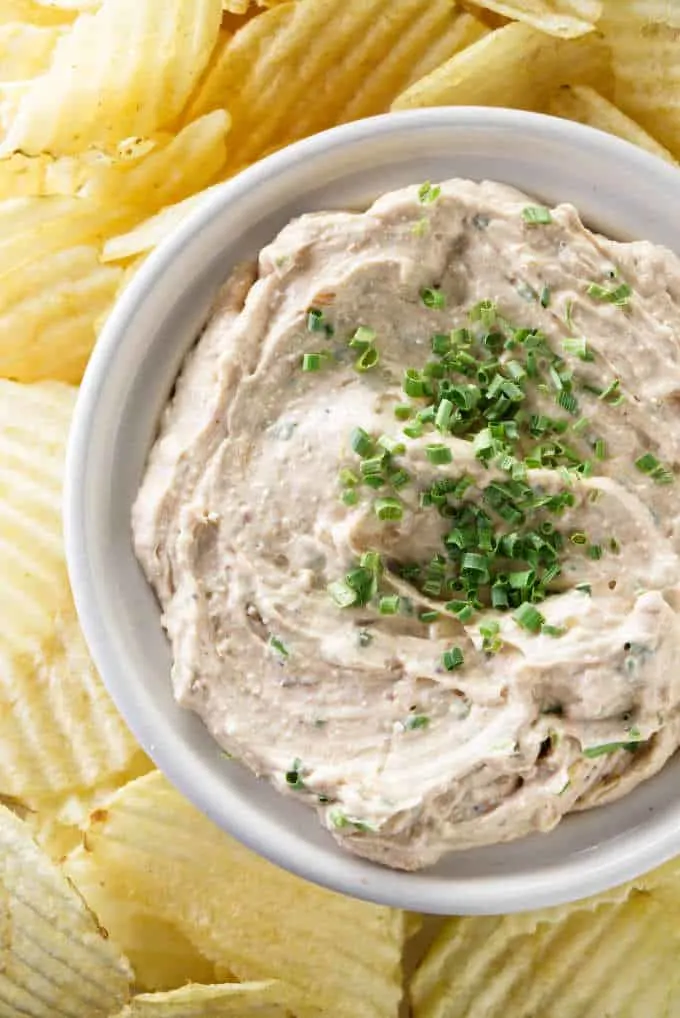 French onion dip with chives on top.