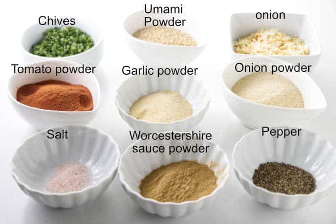 A photo of all the ingredients in onion soup mix.