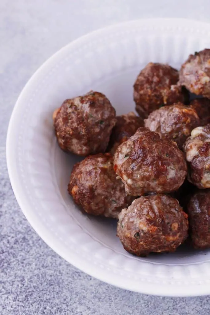 Keto Italian meatballs on a plate