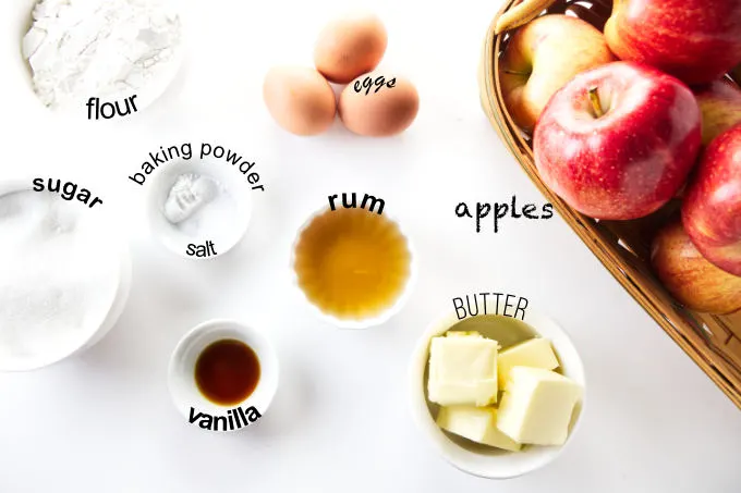 Ingredients needed to make apple cake.