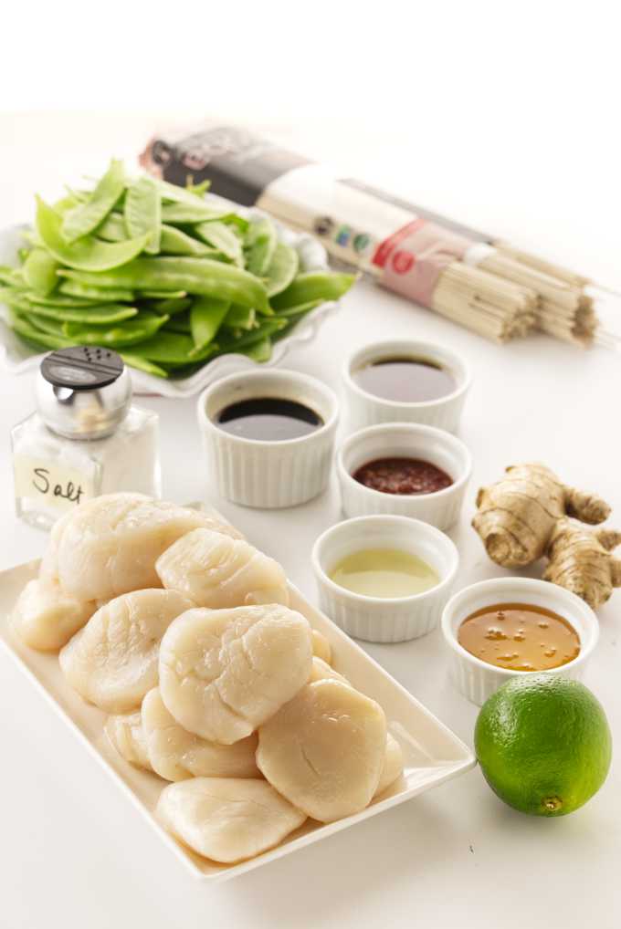 Ingredients needed for Japanese scallops with soba noodles.