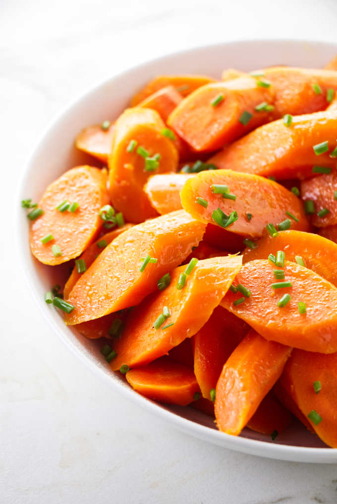 A serving dish of Instant Pot steamed carrots.