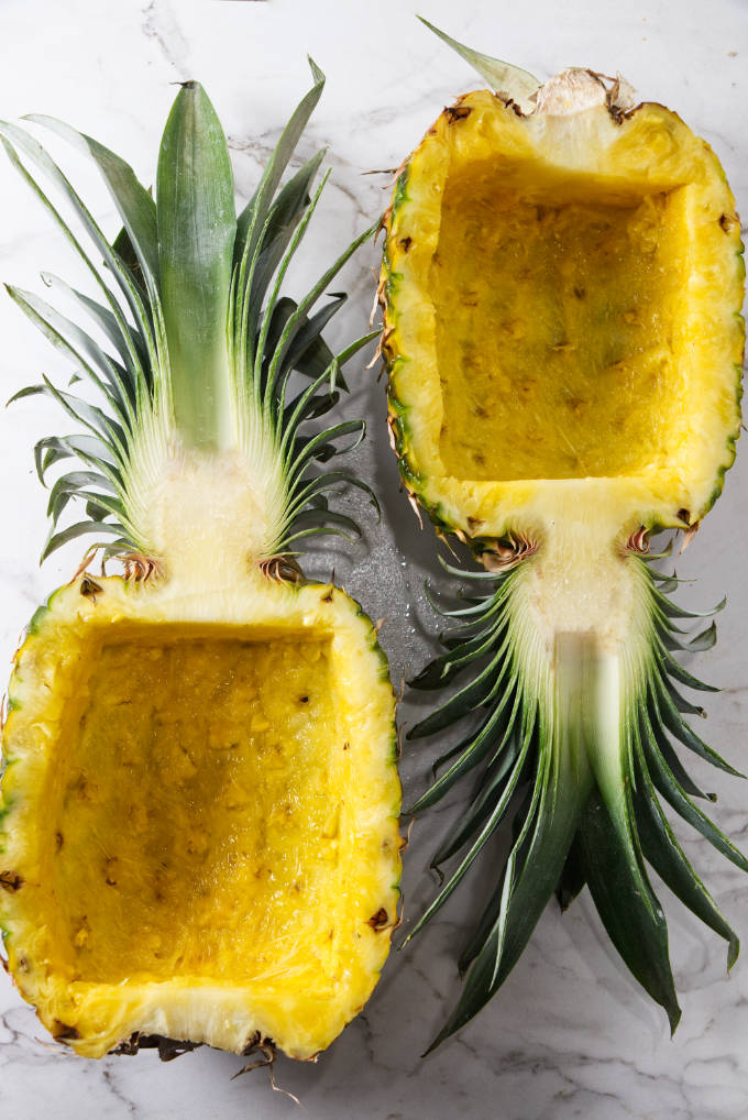 https://savorthebest.com/wp-content/uploads/2021/09/how-to-make-a-pineapple-bowl_0536.jpg