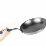 Misen carbon steel pan 10-inch