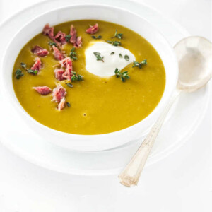 Overhead view of a serving of smoky split pea soup