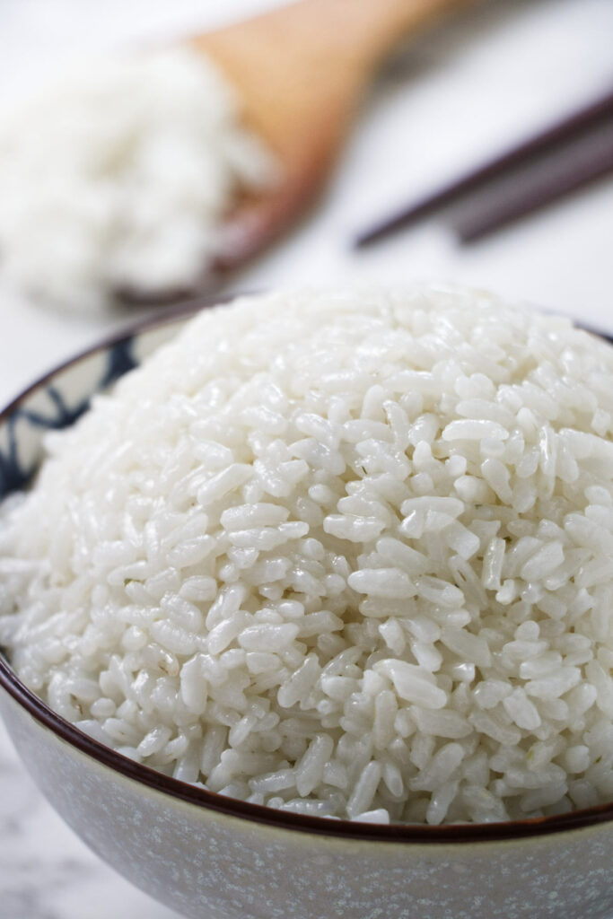 Sushi rice in a bowl.