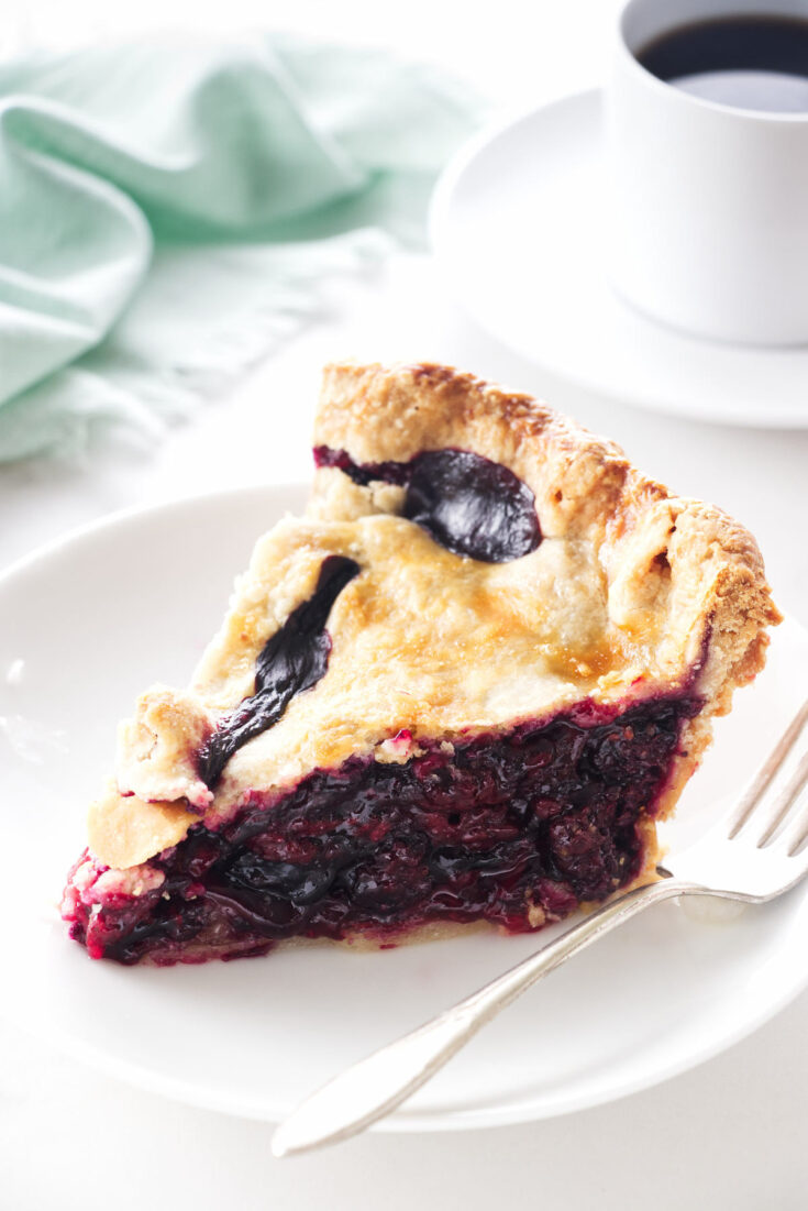 Mixed Berry Pie - Savor the Best