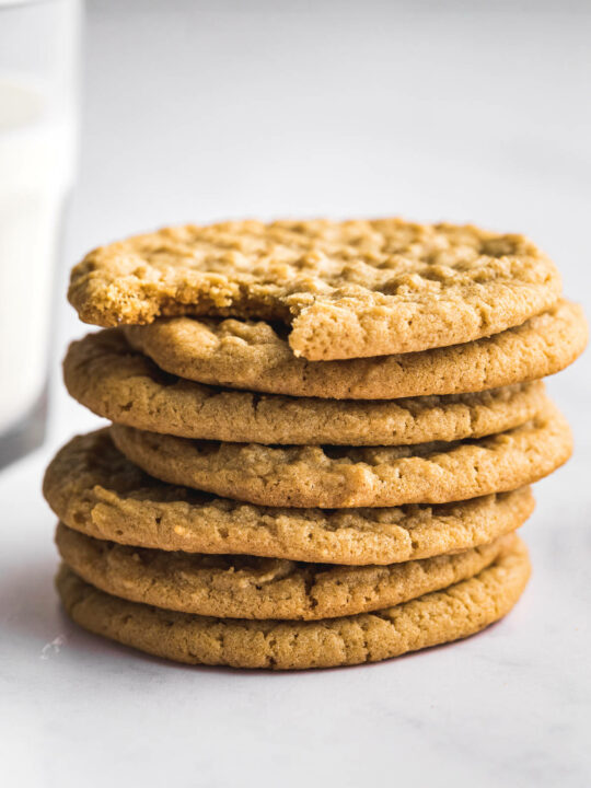 A stack of seven cookies.