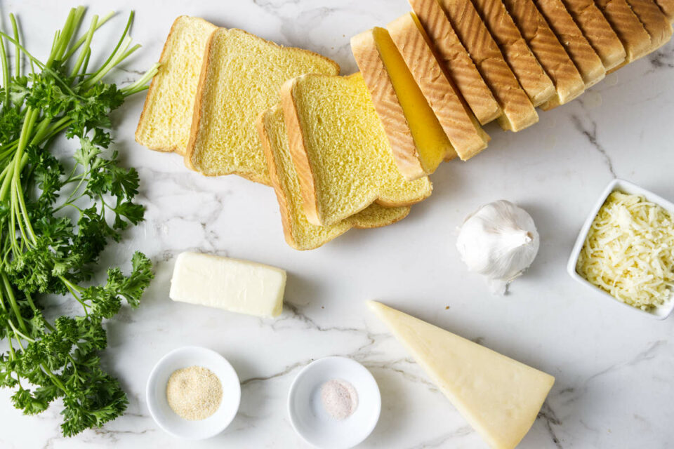 Texas Toast Garlic Bread - Savor the Best