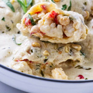 Lobster ravioli in a pasta bowl.