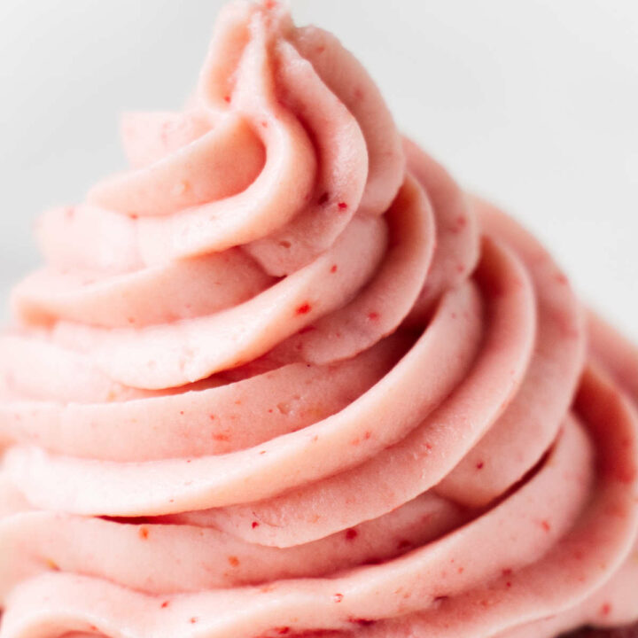 Pink Velvet Ice Cream with Cream Cheese Frosting Swirl - Cooking