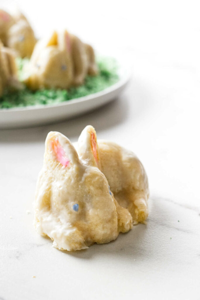 Mini easter bunny cake on a counter.