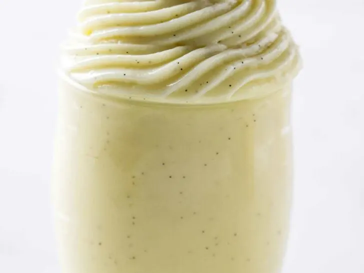 A jar filled with vanilla Crème Pâtissière.