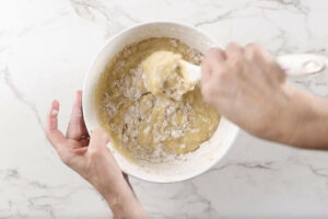Making banana nut bread recipe starbucks copycat.