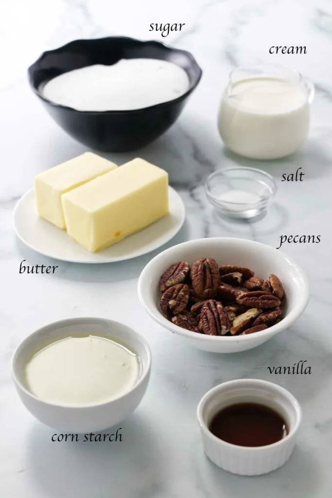 Ingredients used to make caramel sauce.