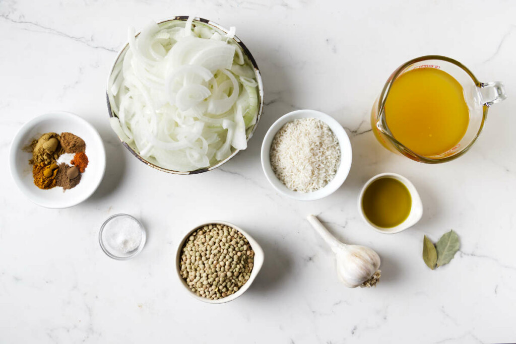 Ingredients used to make rice with lentils.