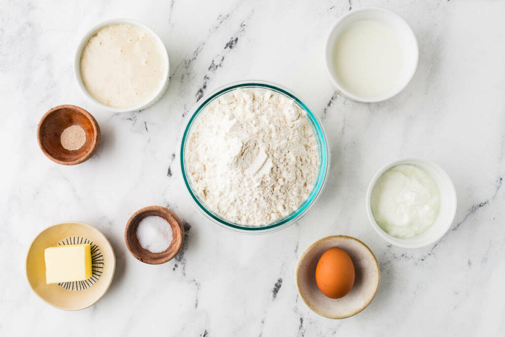 Ingredients used to make sourdough discard flatbread.