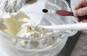 adding vanilla extract to a boiled milk frosting
